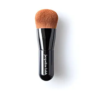 Magic Foundation Brush: Irresistibly Addictive Makeup Tool