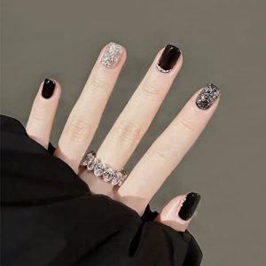 Short Black Acrylic Nails