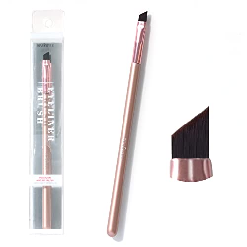 MAC Precision Liquid Eyeliner Brush with Soft Bristles and Easy Grip Handle
