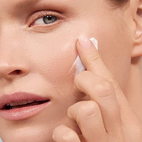 Blue Lagoon Hydrating Eye Cream 30ml for Moisturizing and Revitalizing Tired Eyes - Image 7