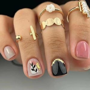 Short Black and Gold Acrylic Nails Set for Stylish Nail Art Designs