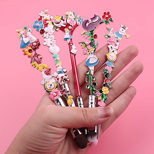 Wonderland-themed hair brush inspired by Alice in Wonderland. - Image 6
