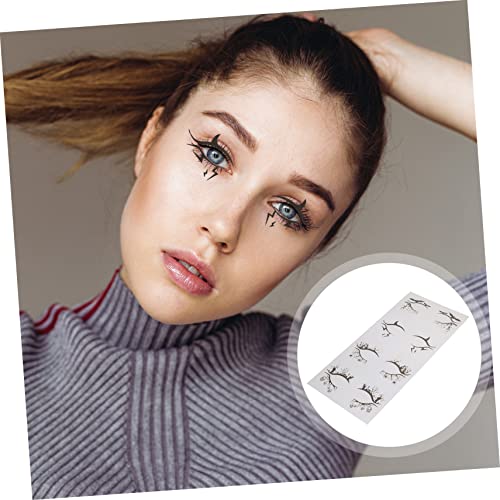 Black Eyeshadow Halloween Look - Image 8