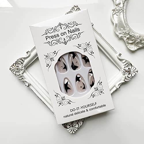 Chic Black and White Acrylic Nail Art Kits for Trendy Nail Enthusiasts - Image 2