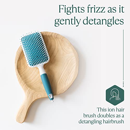 Smooth Styling Flat Hair Brush with Soft Bristles and Ergonomic Handle - Image 4