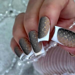 Chic Black White Ombre Acrylic Nails Set for Trendy Nail Art Design