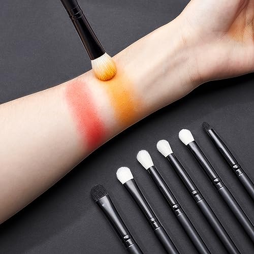 Master Black Eyeshadow Blending Techniques for a Flawless 10g Finish Guide - Image 8