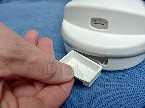Feather Parada Medium Nail Clippers - Image 7