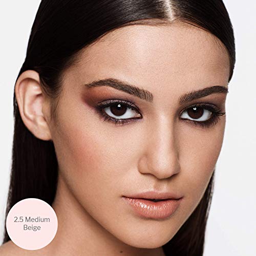 MAC Full Coverage White Foundation 30ml for All Skin Types - Image 3