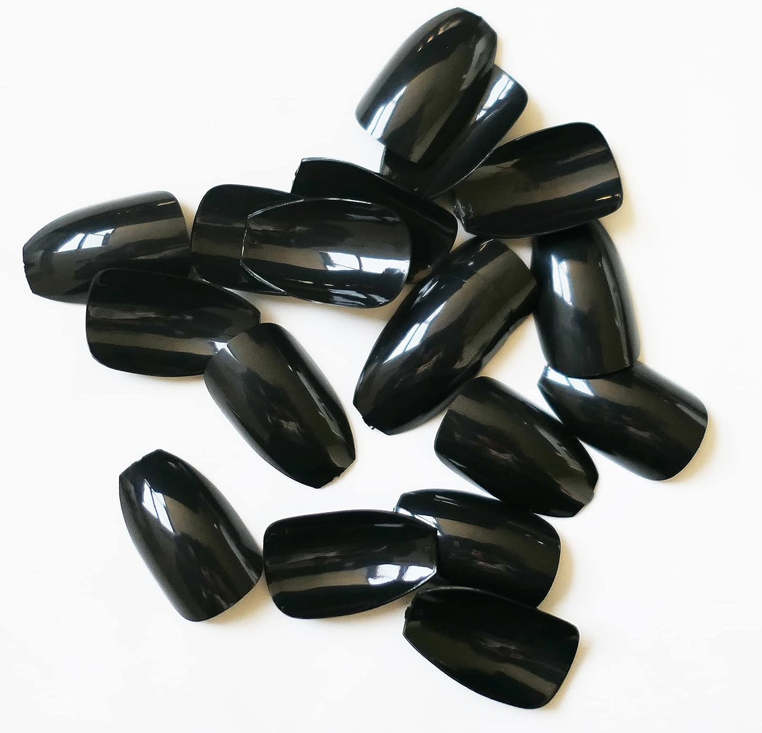 Short Black Acrylic Coffin Nails - Image 6