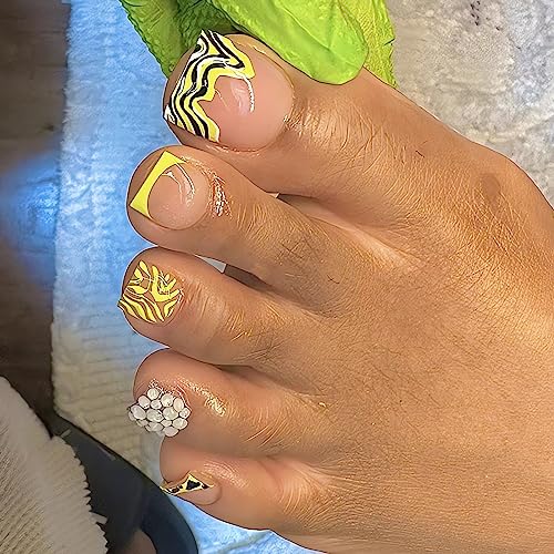 Short Yellow Acrylic Nails