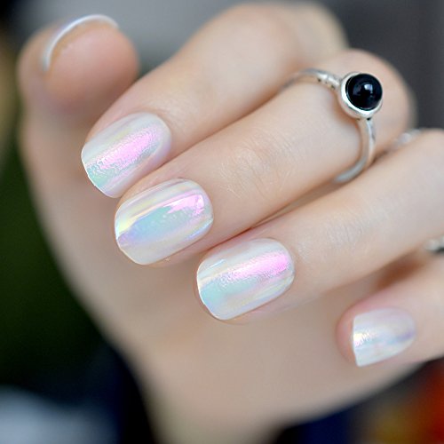 Chic Trendy Acrylic Nail Art Designs for a Stylish and Fashionable Look