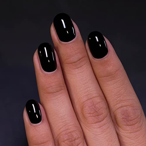 ?Stylish Black Nail Polish Inspiration? - Image 4