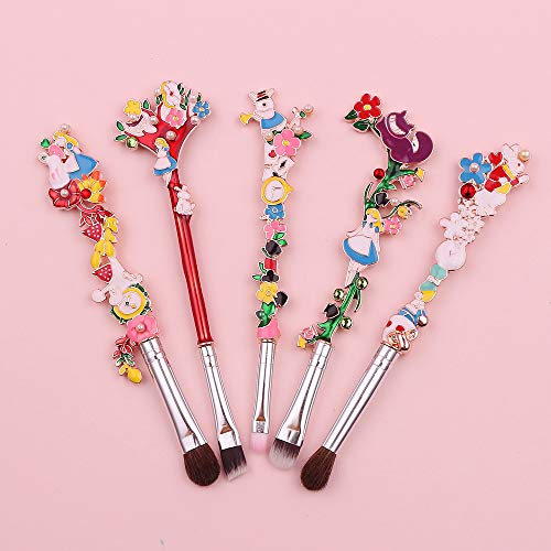 Wonderland-themed hair brush inspired by Alice in Wonderland. - Image 2