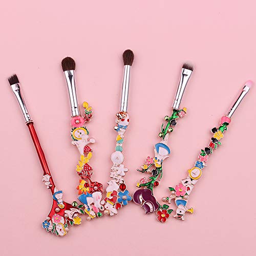 Wonderland-themed hair brush inspired by Alice in Wonderland. - Image 3