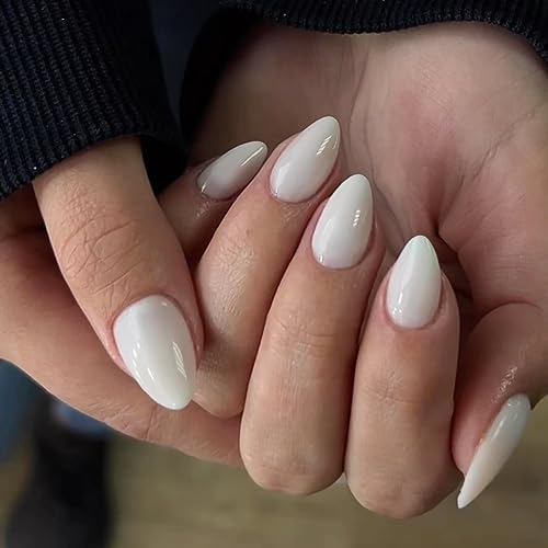 Acrylic Nails Cost: What to Expect - Image 3