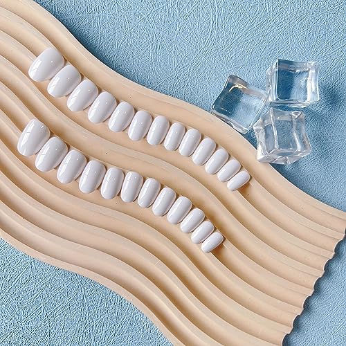Acrylic Nails Cost: What to Expect - Image 7