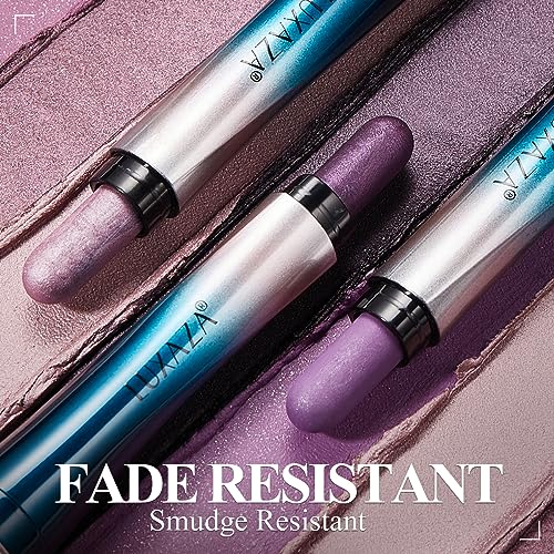 Long-lasting cream eyeshadow formula for all-day wear. - Image 2