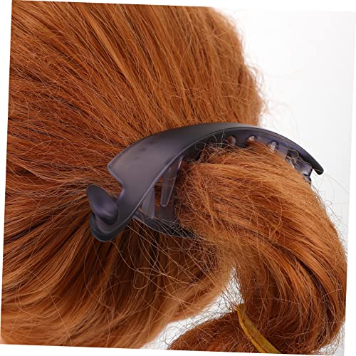 Banana-shaped blow dryer for quick and stylish hair drying. - Image 4