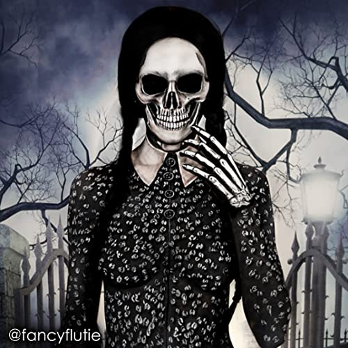 Black Eyeliner Halloween Look Guide for Perfect Spooky Eye Makeup Application - Image 3