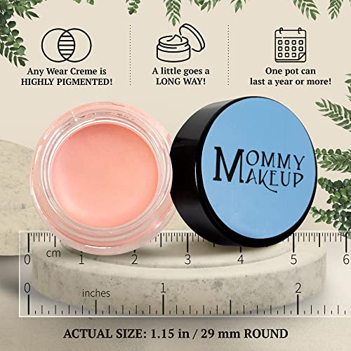 Cream eyeshadow with balm-like texture. - Image 7
