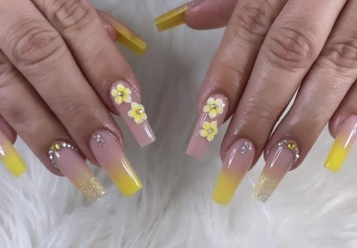 Trendy Yellow Acrylic Nails, 24 Pieces, Stylish Designs for Any Occasion - Image 4