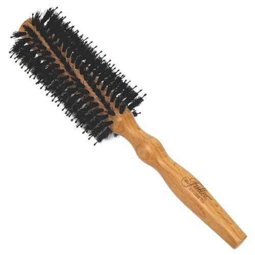 Brush for defined curls in natural hair.