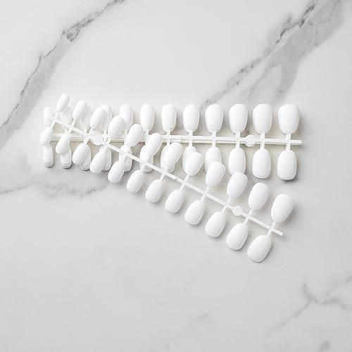 White round acrylic nails. - Image 6