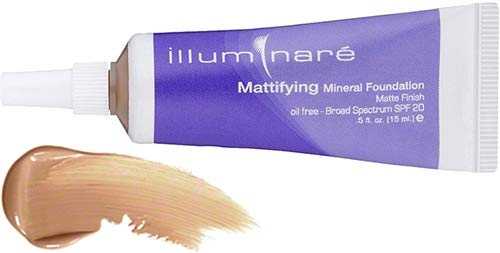 Lightweight powder foundation for a radiant complexion.