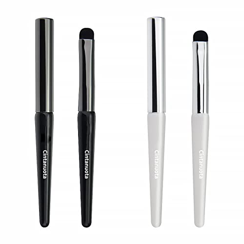 High-quality natural hair lip brush for precise application.
