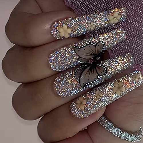 CdG Acrylic Nails: Unique and Stylish Design - Image 2