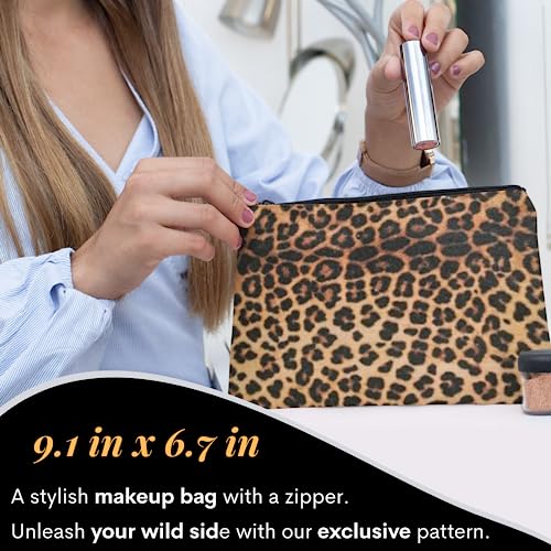 New Navy Waterproof Eyeliner for Bold, Long-Lasting Definition - Image 3