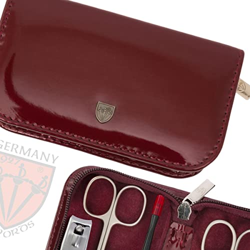 Compact nail clippers for travel by Design Go. - Image 2