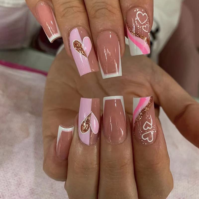 Short French tip acrylic coffin nails.