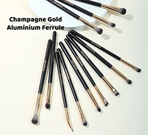 Bold Under-Lid Eyeliner Technique for Dramatic Eye Makeup, Easy Application Tool - Image 5