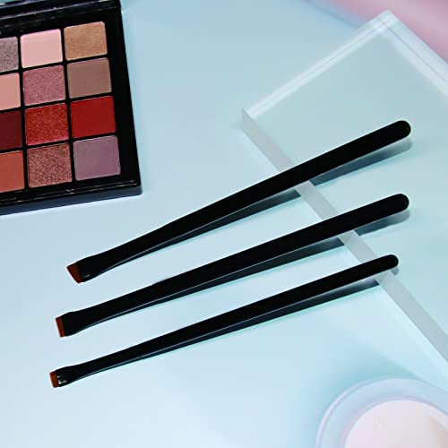 Charlotte Tilbury Eyeshadow Brush: High-Quality Precision Tool - Image 8