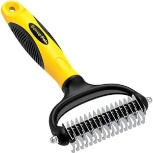 Pet hair brush by Maxolen for effective grooming.