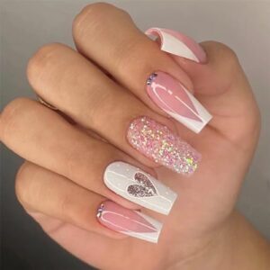 White trend: White toe nail polish.