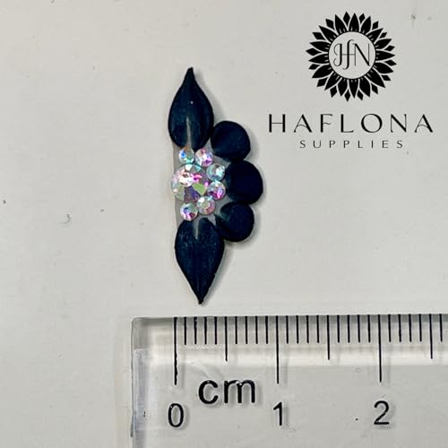 Acrylic Nail Art: Creative Designs - Image 6