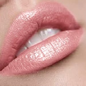 Tenderheart Lipstick by Clinique