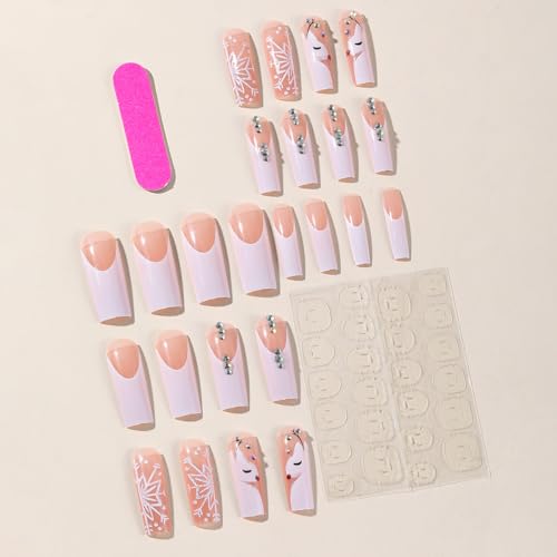 24 Chic Acrylic Nails for Christmas Elegance with Stylish Holiday Designs - Image 5