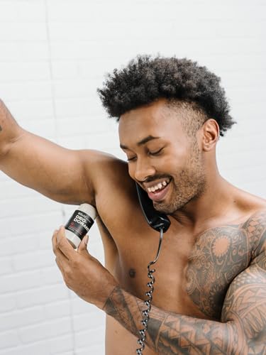 Oil-absorbing spray for matte finish and long-lasting hold. - Image 7