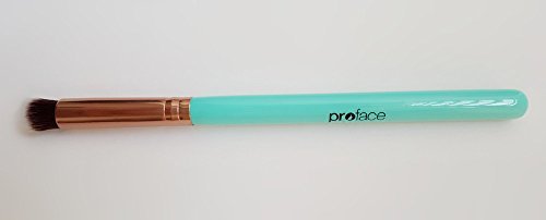 Dual-Action Hair and Makeup Brush for Effortless Styling and Flawless Application - Image 4