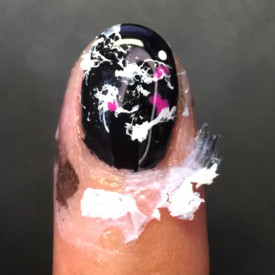Protecting Nail Polish for Stain-Free Application and Flawless Color - Image 4