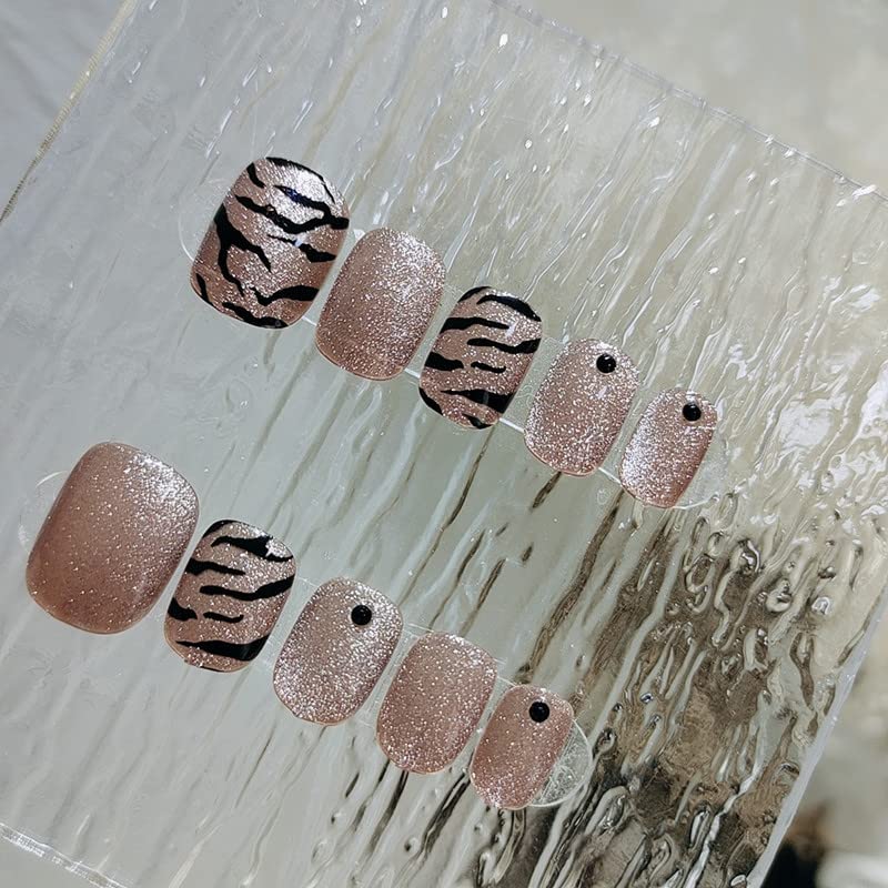 Stylish Tiger Print Acrylic Nail Art Design, 24 Piece Set - Image 4