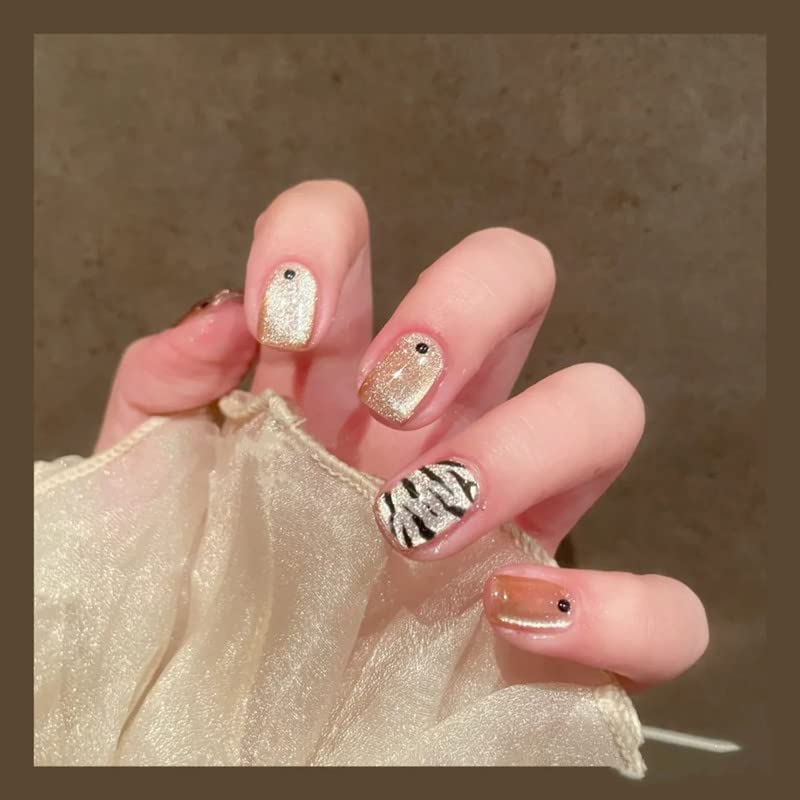 Stylish Tiger Print Acrylic Nail Art Design, 24 Piece Set - Image 2