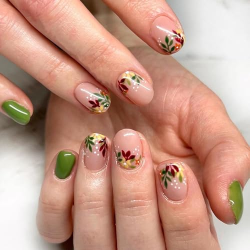 24Pcs Short Press on Nails Square Fake Nails with Leaves Design Green Glossy Glue on Nails Petite Oval Acrylic Nails Full Cover False Nails Cute Static Nails for Women Girls Manicure Tips Decoration