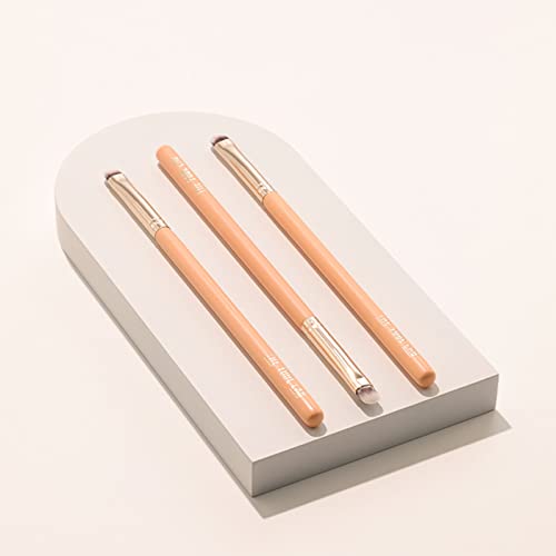 The Tool Lab 206 Medium Classic Eye Liner Brush with Soft Synthetic Bristles for Makeup - Image 4