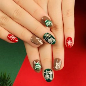 Christmas Red Press on Nails Short Almond Fake Nails Green Christmas Tree with and Snowflake Glue on Nails Acrylic Nails Cute Stick on Nails for Women and Girls 24PCS