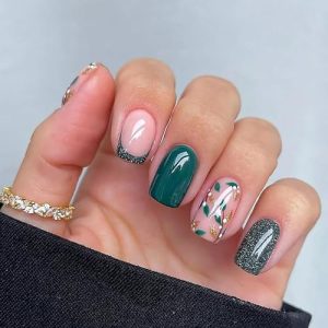 Green Press on Nails Medium Square French Tip Fake Nails Glitter Full Cover Gold Leaves False Nails with Designs Glossy Glue on Nails Acrylic Nails Manicure Artificial Nails for Women Girls 24Pcs